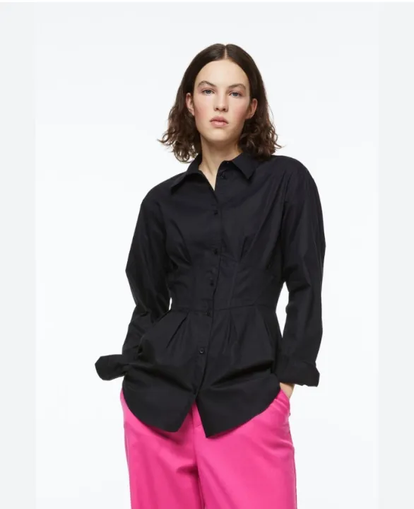 Yangon%20Vintage%20Store%20:%20Embrace%20Distinctive%20Style%20-%20Korea%20&%20BKK%20Design%20Thrift%20Fashion,%20Timeless%20Elegance%20-%20Image%205