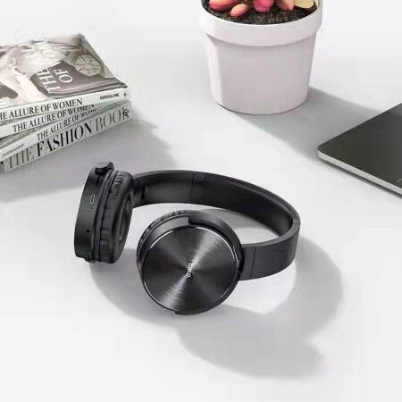 Hoco%20DW01%20Foldable%20Wireless%20Headset%20-%20Image%202