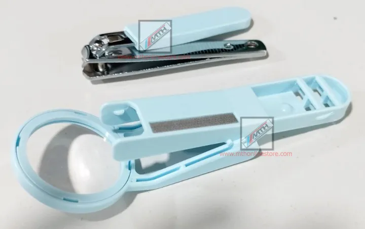 Nail%20Clipper%20with%20Magnifier%20-%20Image%203