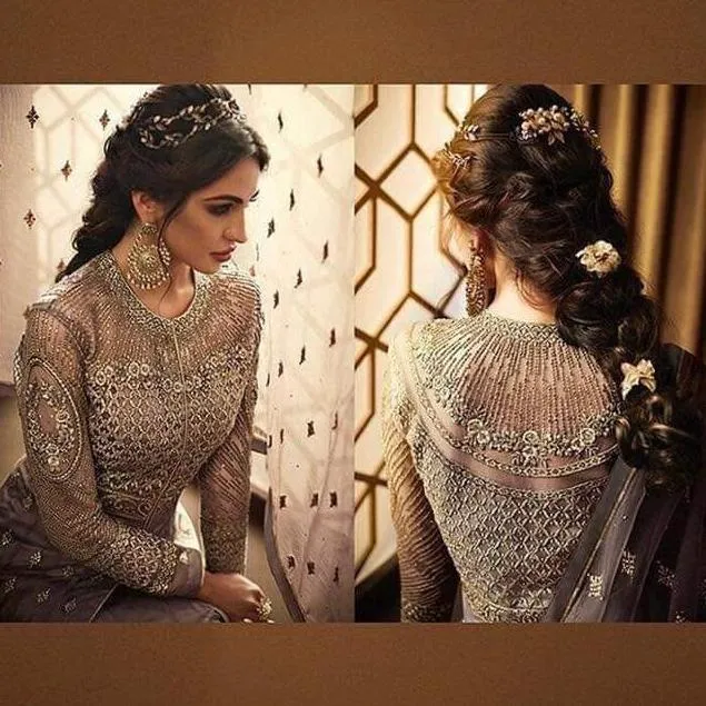 Exquisite%20Traditional%20Indian%20Dress:%20A%20Timeless%20Fusion%20of%20Cultural%20Elegance%20and%20Modern%20Style,%20Celebrating%20Rich%20Heritage%20-%20Image%203