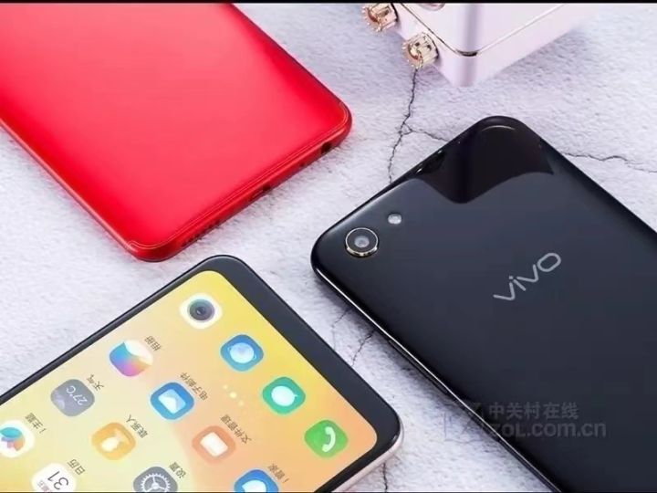Vivo%20Y81,%206.22'%20Full%20Screen,4G%20LTE;2%20SIM+1%20SD%20Card;%203GB+32GB;%204GB%20+64GB;%20New%20Packing;%20One%20Year%20Warranty%20-%20Image%204
