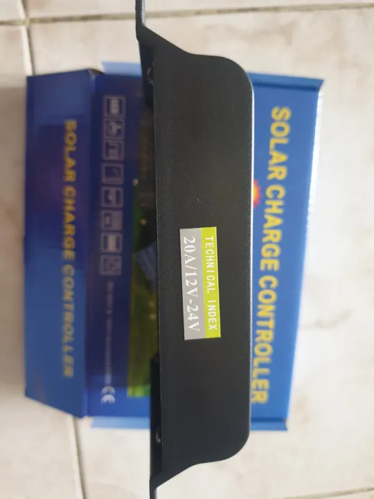 PWM%20Solar%20Charge%20Controller%20(10A)%20-%20Image%203