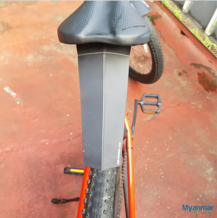 Clip-on%20Mudguard,%20Temporary%20Bicycle%20Fender%20-%20Image%204