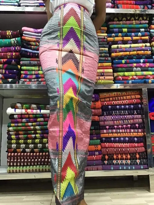 Kachin%20traditional%20clothing%20-%20Image%203