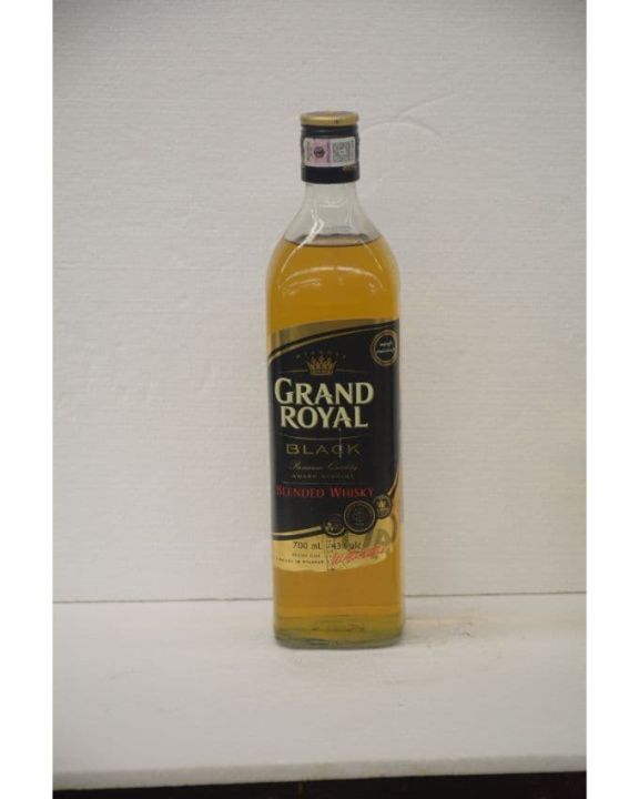 Grand Royal Whisky 700ml