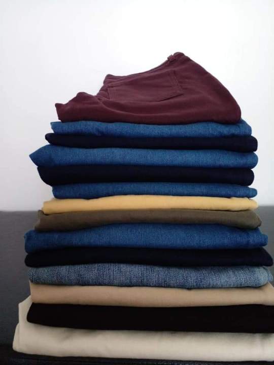 Uniqlo%20leggings%20pants%20(cropped/long%20length)%20-%20Image%203