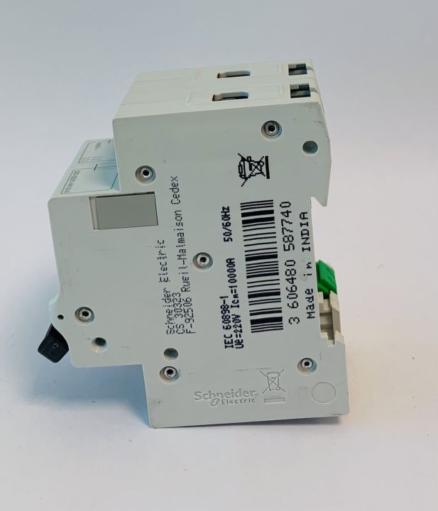 2Pole,%2016A,%206kA,%20Easy9,%20C%20Curve%20MCB%20-%20Image%203