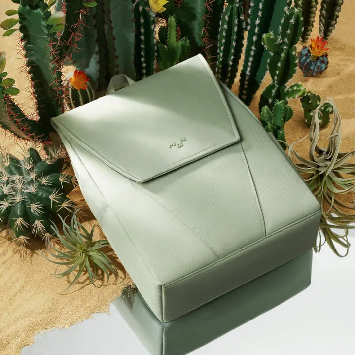 (Preorder)%20MAH%20YANG%20Home%20Original%20Design%20Backpack,%20High-end%20College%20Student%20School%20Bag,%20Unique%20Feel,%20Lightweight%20Business%20Backpack.%20-%20Image%203