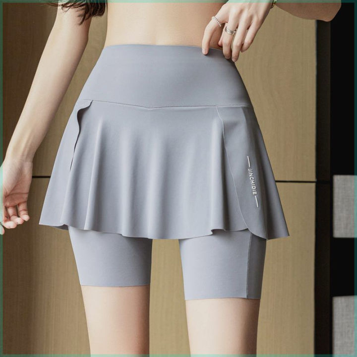 (Preorder)%20Oversized%20Running%20Pants,%20Three-Quarter%20Pants%20for%20Yoga%20and%20Fitness,%20Summer,%20High-Waisted,%20Anti-Reflective%20Two-Piece%20Blocking%20Skirt.%20-%20Image%207