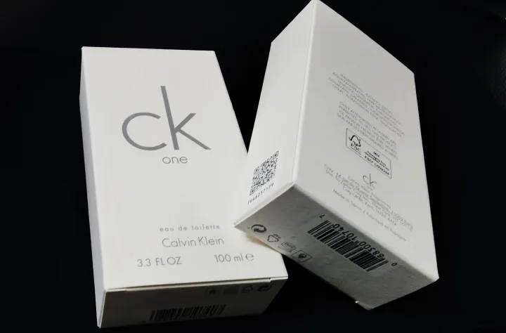 Calvin%20Klein%20ck%20one%20eau%20de%20toilette%20100%20ml%203.3%20Fl%20Oz%20(Unisex)%20-%20Image%204