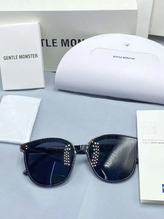 Gentle%20Monster%20Sunglasses%20-%20Image%204