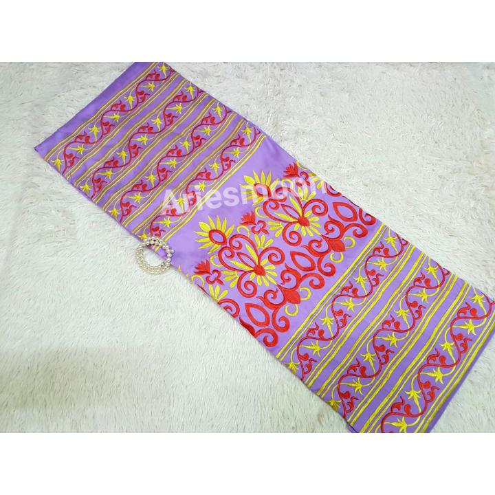 ကနုတ်ချိတ် ပြည့်ဆင် ထိုင်းပိုး ဝမ်းဆက် အနံလွန် 3 ကိုက်.!