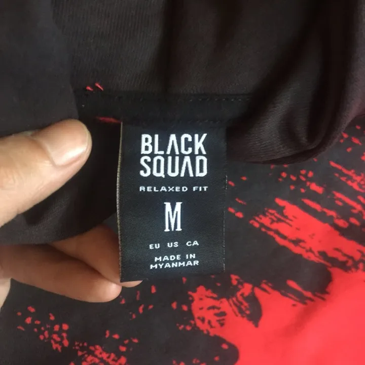 Black%20Squad%20Relaxed-fit%20Pullover%20Hoodie%20for%20Men%20(%20Europe%20export%20outlet%20)%20-%20Image%205