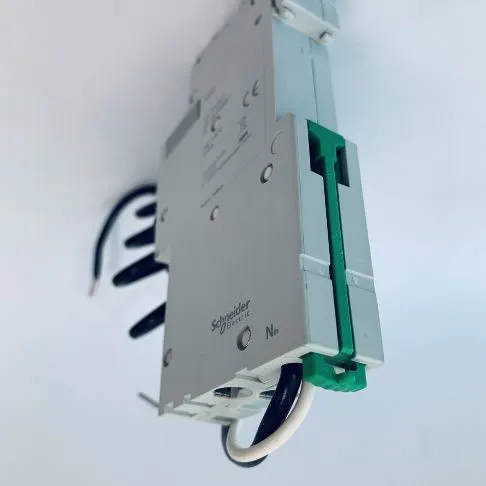 Schneider%20RCBO%20240V%20-%201P%20+%20N%20-%2040A%20-%20C%20curve%20-%206000%20A%20-%2030%20mA%20Slim%20Type%20-%20Image%204