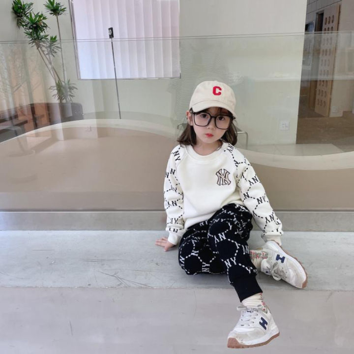 (Preorder)%20New%20Boys%20and%20Girls%20Cotton%20Embroidered%20Sports%20Two-piece%20Set,%20Soft%20and%20Comfortable%20-%20Image%204