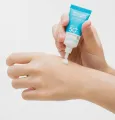 Yoon Skin Fit Me Aqua Sun Essence 10ml. 