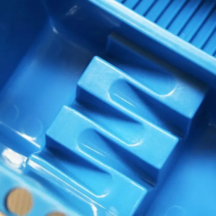 Paintbrush%20Washer%20%E2%80%93%20Mont%20Marte%20-%20Image%205