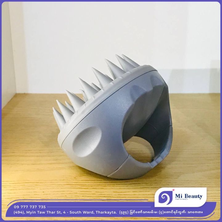 Scalp%20Brush%20(Cannot%20Choose%20Colour)%20-%20Image%203