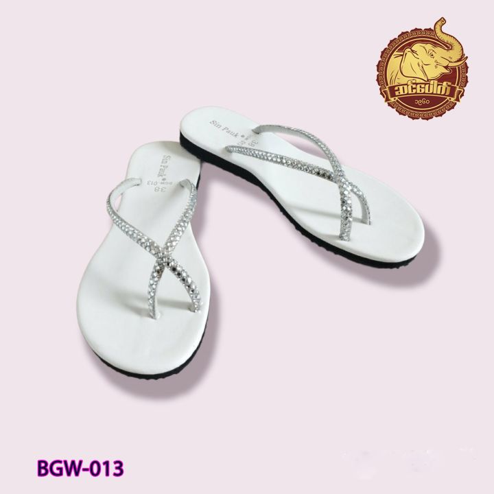 Lady%20Slipper%20Sin%20Pauk%20BGW%20013%20-%20Image%202