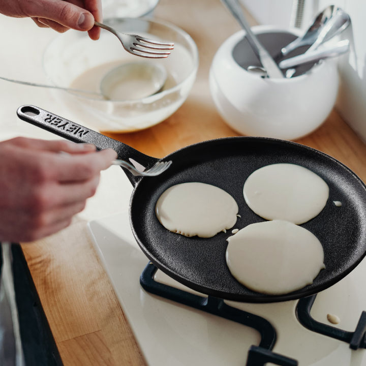 (Preorder)%20MEYER%20CAST%20IRON%2024CM%20cast%20iron%20pan,%20round%20shape,%20FLAT%20DOSA%20TAWA%20(48146-C)%20%E1%80%9F%E1%80%84%E1%80%BA%E1%80%B8%E1%80%81%E1%80%BB%E1%80%80%E1%80%BA%E1%80%A1%E1%80%AD%E1%80%AF%E1%80%B8%20-%20Image%207