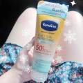 Vaseline Daily Sun Refreshing Serum. 