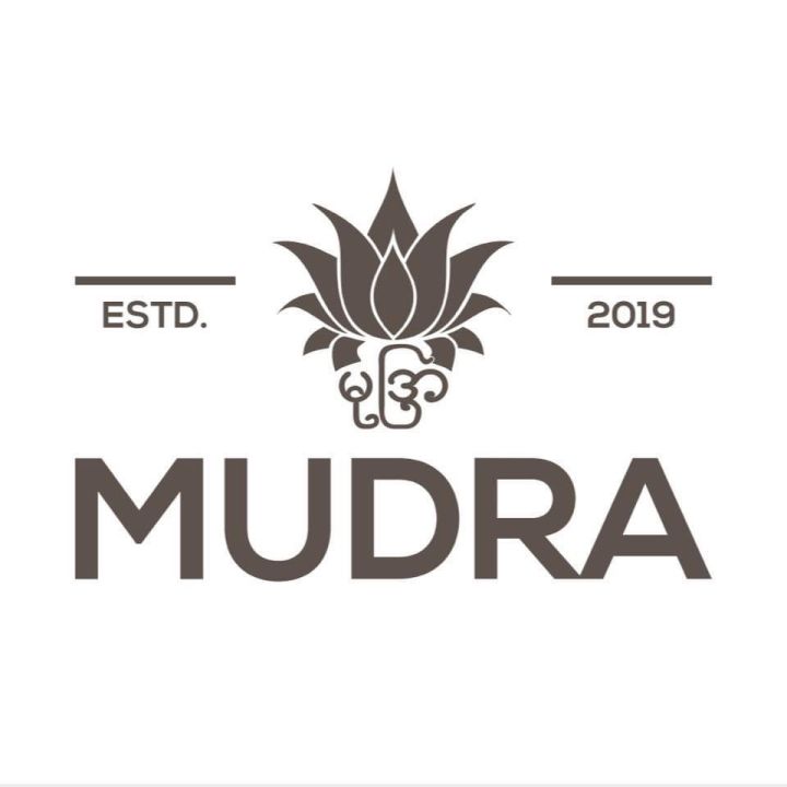 Mudra%20High%20Efficiency%20Solar%20Street%20Light%20150w%20(IP67%20Waterproof)%20-%20Image%204