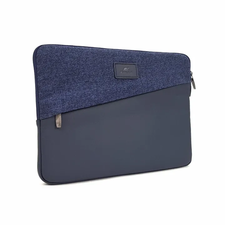 Laptop%20Sleeve%20%E2%80%93%20Rivacase%20%E2%80%93%20Egmont%20Series%20-%20Image%205