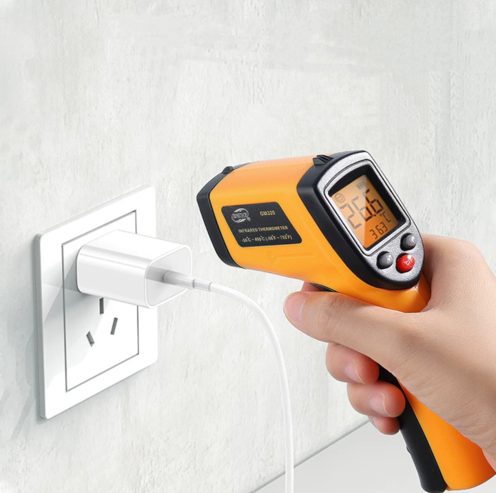 20W%20USB-C%20Fast%20Charing%20Charger+%20Type%20C%20to%20iPhone%20Lightning100CM%20Cable,%20Brand%20New,%20Warranty%20Service%20-%20Image%208