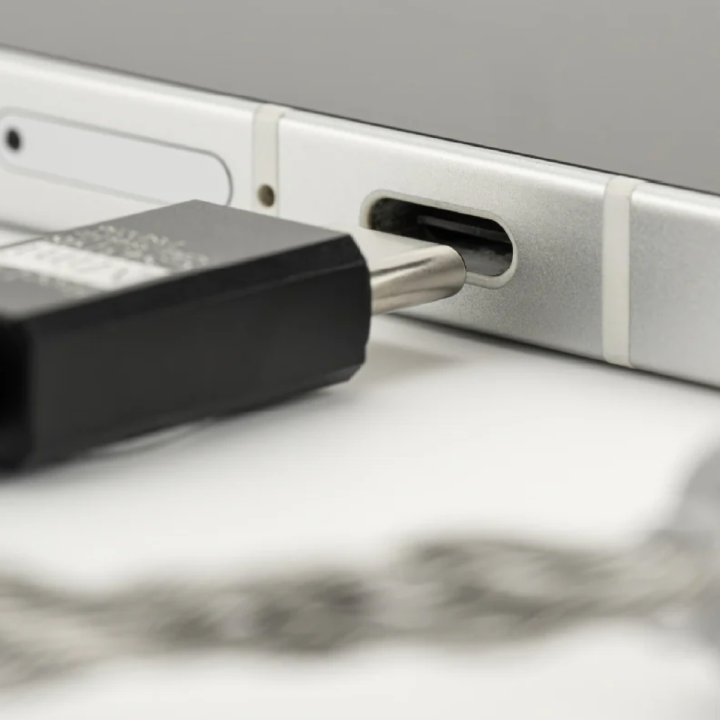 (Preorder)%20MoonDrop%20FreeDSP%20Mini%20Portable%20USB%20DAC/AMP%20by%20Pro%20Gadgets%20-%20Image%204