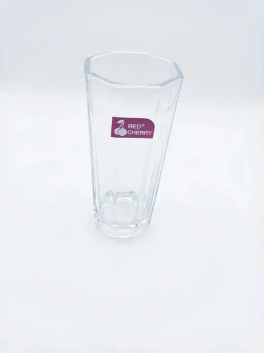Classic%20Diamond-Cut%20Whiskey%20Glass%20%E2%80%93%20Premium%20Clear%20Glass%20Tumbler%20-%20Image%2010