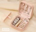 Portable Jewellery Box ခရီးဆောင်ရတနာထည့်ဗူး. 