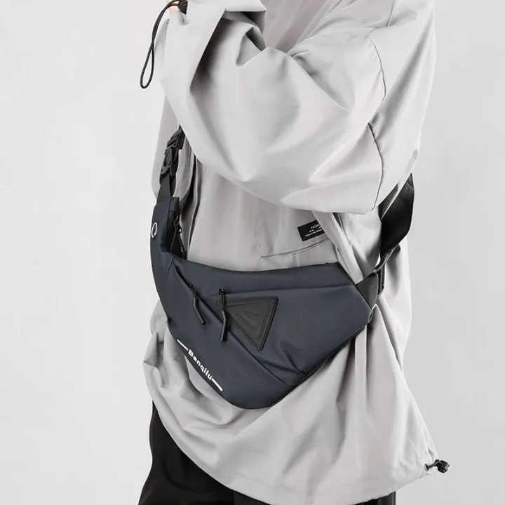 (Preorder)%20G40%20Triangular%20Chest%20Bag,%20Waterproof,%20Multi-purpose%20Shoulder%20Bag.%20-%20Image%206