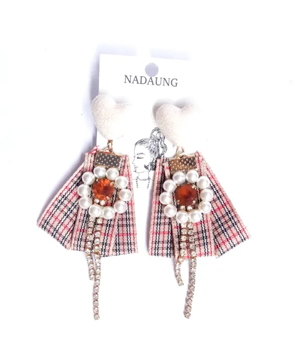 Fancy%20%E1%80%A1%E1%80%9E%E1%80%8A%E1%80%BA%E1%80%B8%E1%80%95%E1%80%AF%E1%80%B6/%20%E1%80%A1%E1%80%80%E1%80%BD%E1%80%80%E1%80%BA%20Design%20%E1%80%94%E1%80%AC%E1%80%B8%E1%80%80%E1%80%BD%E1%80%84%E1%80%BA%E1%80%B8%20/%E1%80%94%E1%80%AC%E1%80%B8%E1%80%80%E1%80%95%E1%80%BA%20/%20Earring%20(%20Red)%20-%20Image%205