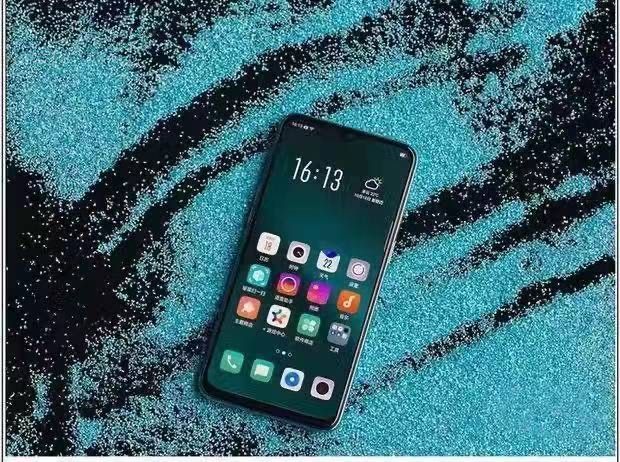 OPPO%20R15X%20High%20Qualit%20With%20AI%20Beauty%20Camera%20(6GB+128B)%20-%20Image%206