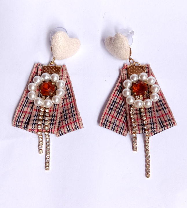 Fancy အသည်းပုံ/ အကွက် Design နားကွင်း /နားကပ် / Earring ( Red)