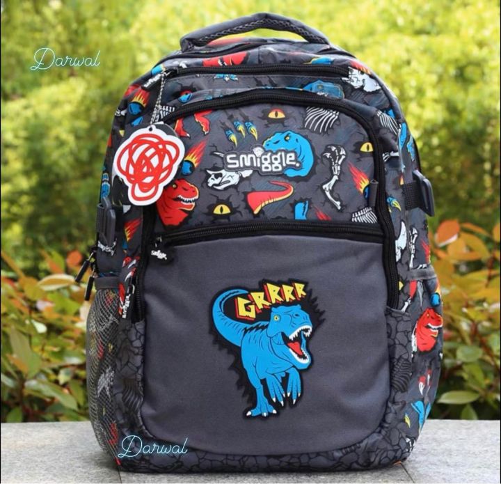 Smiggle%20back%20bags%20for%20boys%20-%20Image%204