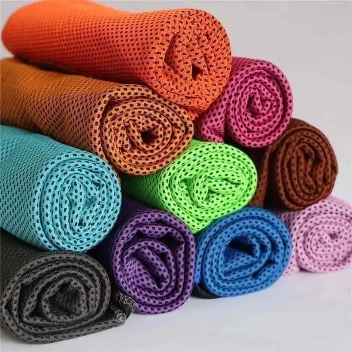 Super%20Cooling%20Sport%20Towel%20-%20Image%203
