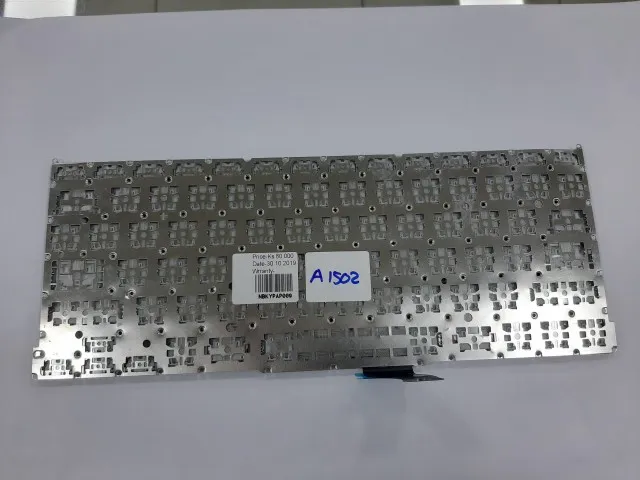 Macbook%20Pro%20Keypad%20A1502%20-%20Image%203