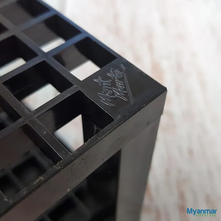 Paintbrush%20and%20Pencil%20Holder%20%E2%80%93%2096%20regular%20compartments%20%E2%80%93%20Mont%20Marte%20%E2%80%93%20Studio%20Tidy%20-%20Image%207