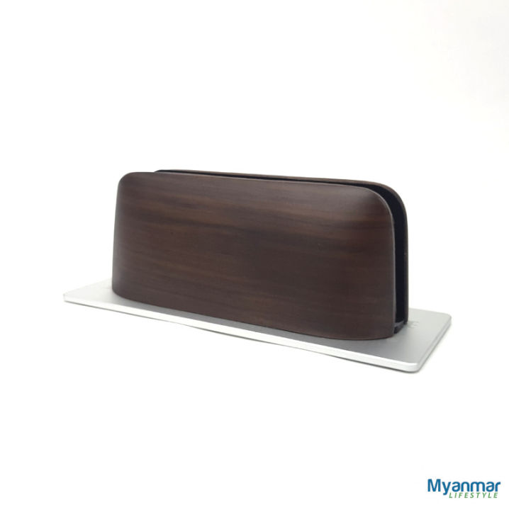 Vertical%20Laptop%20Stand,%20Vertical%20Laptop%20Dock%20(with%20walnut%20wood)%20%E2%80%93%20UPERGO%20-%20Image%203