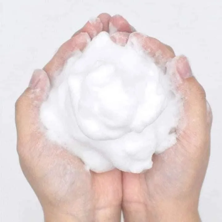Lebelage%20Cica%20Cleansing%20Foam%20100ml%20-%20Image%204