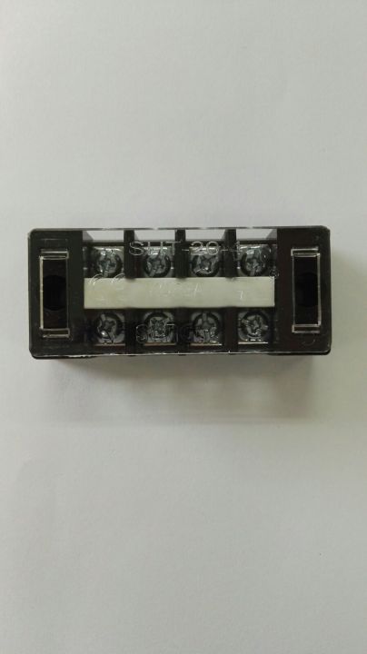 TERMINAL%20BLOCK%20(Built%20Type),%20TBB%2010%20%20,%20SHT-20-4,%20Rating%20Insulation%20Voltage:%20600V,%20Rating%20%20Current:%20250VAC,%2020A,%204%20Pole,%20Screw%20Mount%20-%20Image%203