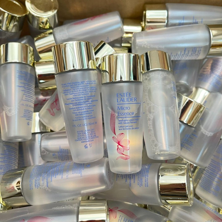 (Preorder)%C2%A0Estee%20Lauder%20Micro%20Essence%20Skin%20Activating%20Treatment%20Lotion%2030ml%20(2%20formulas)%20-%20Image%207
