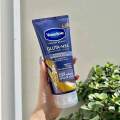 Vaseline Gluta-Hya Overnight Radiance Repair Lotion 330ml (Expire 2027/04). 