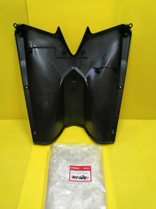 (Preorder)%20Black%20Plastic%20Keyhole%20Cover%20for%20Click%20125i,%20Old%20Model,%20First%20Generation%20(Matte%20Black%20Inner%20Windshield),%20Genuine,%20Honda,%20Free%20Shipping,%2081141-KZR-700ZD%20-%20Image%205