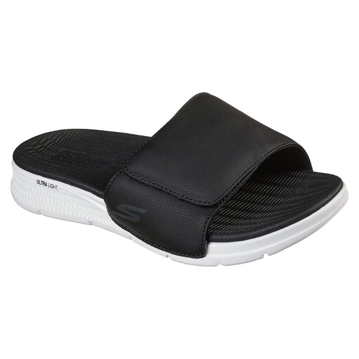 (Preorder)%20%20Skechers%20Men's%20Watershed%20Sandals%20-%20229033-BKW%20Contoured%20Goga%20Mat%20Footbed,%20Machine%20Washable,%20Vegan,%20Ultra%20Light%20Cushioning%20-%20Image%202