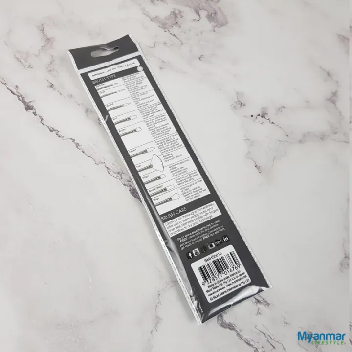 Acrylic%20Brushes%20-%204pc%20-%20Mont%20Marte%20-%20Image%203