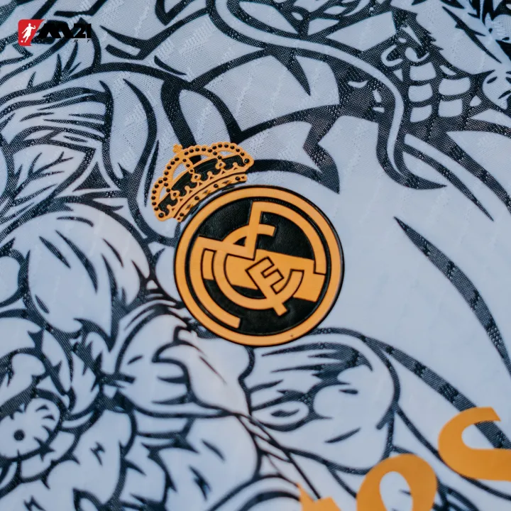 Real%20Madrid%20Dragon%20Special%20Edition%20Player%20Jersey%2023/24%20(White)%20-%20Image%207