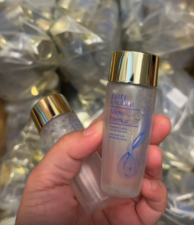 (Preorder)%C2%A0Estee%20Lauder%20Micro%20Essence%20Skin%20Activating%20Treatment%20Lotion%2030ml%20(2%20formulas)%20-%20Image%205