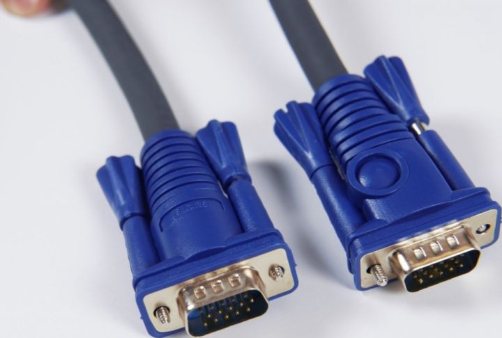 VGA%20TO%20VGA%20Cable%2010m%20Gold%20power%20-%20Image%202